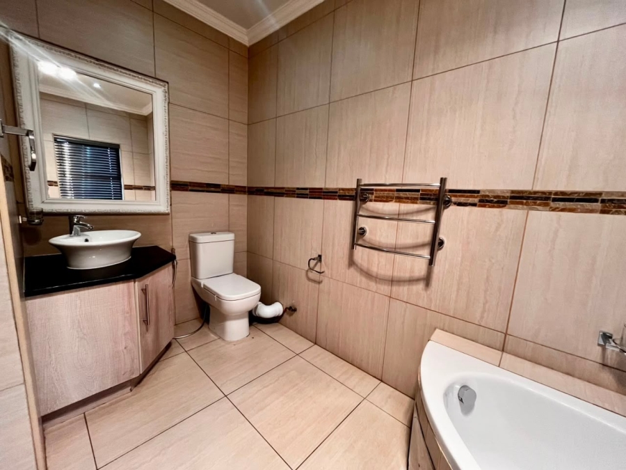 To Let 3 Bedroom Property for Rent in Cashan North West
